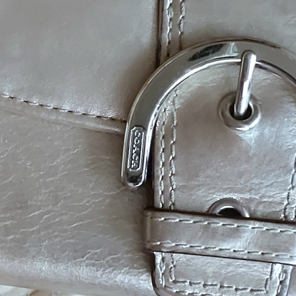 Coach Soho Gold & Brown Leather Wallet - Picture 4 of 10